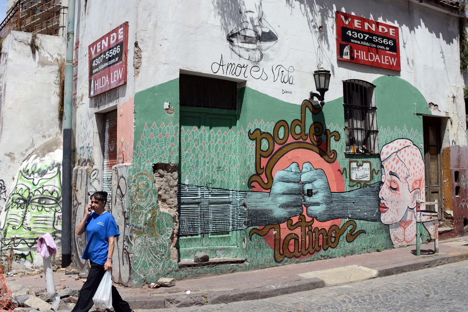 12 Uruguayan Artists THEIC and Fitz Graffiti Street Art El Poder Latino Latin Power On Balcarce San Telmo Buenos Aires